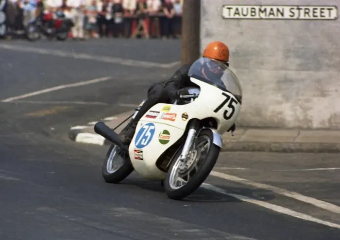Framed Print : Dave Foulkes leaves Parliament Square: 1970 Junior TT Framed Print : Dave Foulkes leaves Parliament Square: 1970 Junior TT