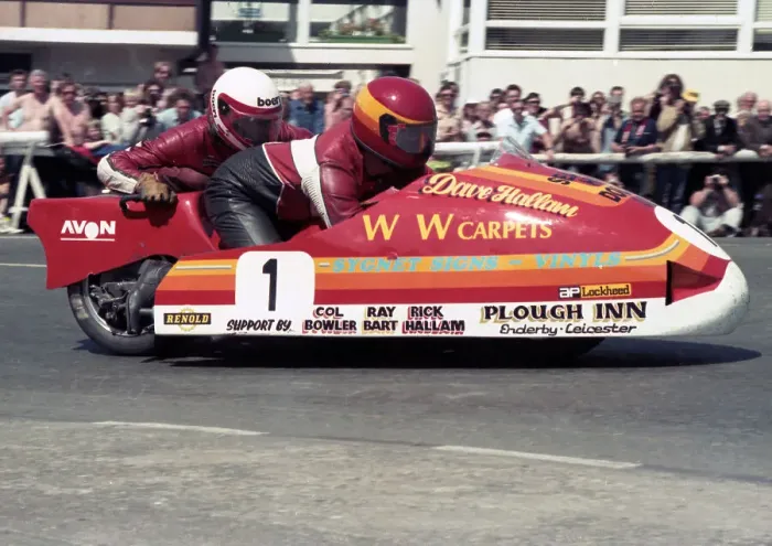 Framed Print : Dave Hallam Barry Dunn Windle Yamaha 1985 Sidecar TT Framed Print : Dave Hallam Barry Dunn Windle Yamaha 1985 Sidecar TT