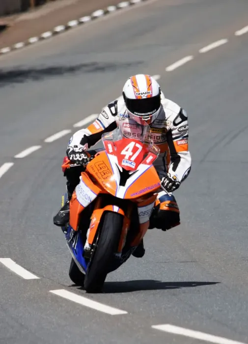 Framed Print : Dave Hewson (BMW) 2019 Superstock TT Framed Print : Dave Hewson (BMW) 2019 Superstock TT