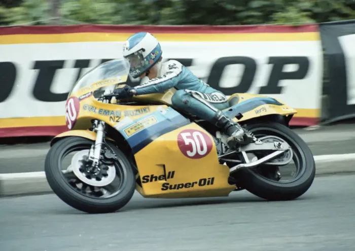 Framed Print : Dave Hiscock (Suzuki) 1981 Formula One TT Framed Print : Dave Hiscock (Suzuki) 1981 Formula One TT