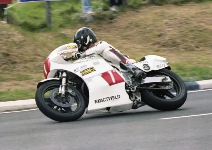 Framed Print : Dave Hiscock (Suzuki) 1983 Formula One TT
