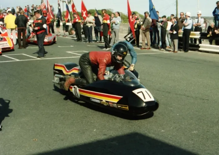 Framed Print : Dave Houghton & Eddy Yarker (Reemaun) 1984 Sidecar TT Framed Print : Dave Houghton & Eddy Yarker (Reemaun) 1984 Sidecar TT