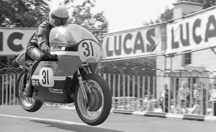Framed Print : Dave Hughes (Harley Davidson) 1975 Classic TT Framed Print : Dave Hughes (Harley Davidson) 1975 Classic TT