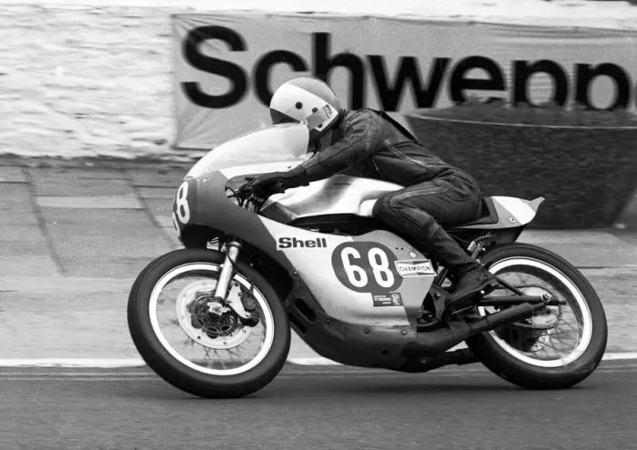 Framed Print : Dave Hughes (Maxton Yamaha) 1978 Junior TT Framed Print : Dave Hughes (Maxton Yamaha) 1978 Junior TT