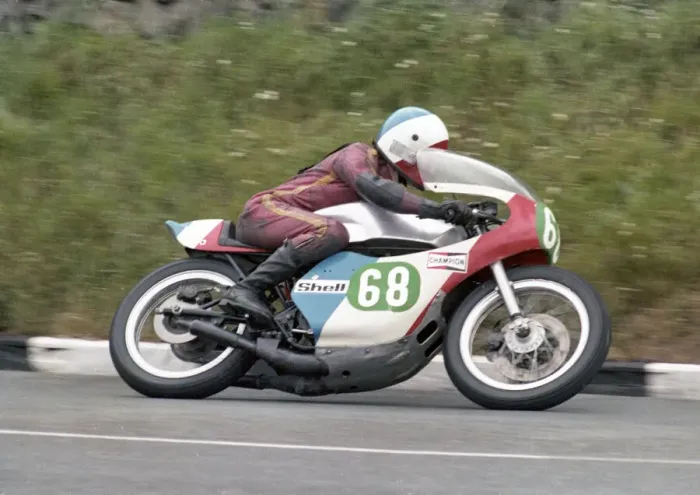 Framed Print : Dave Hughes (Maxton Yamaha) 1978 Junior TT Framed Print : Dave Hughes (Maxton Yamaha) 1978 Junior TT