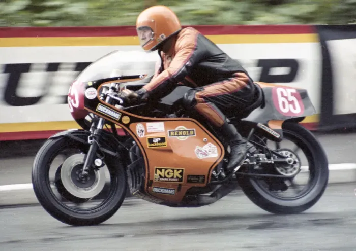 Framed Print : Dave Kerby (Kerby Kawasaki) 1980 Formula One TT Framed Print : Dave Kerby (Kerby Kawasaki) 1980 Formula One TT