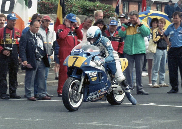 Dave Leach (Yamaha) 1989 Senior TT