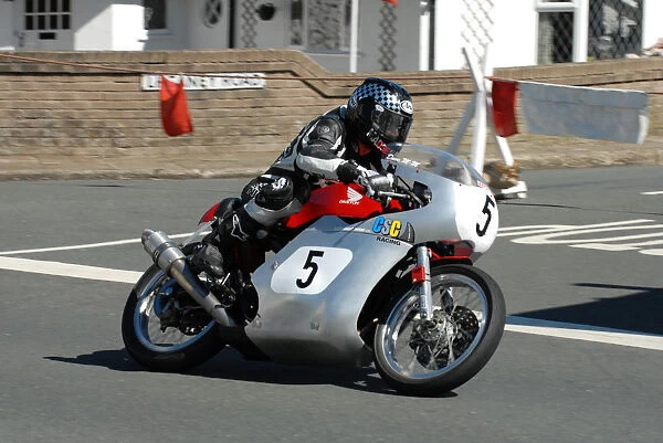 Dave Madsen-Mygdal (Honda) 2010 Junior Classic TT