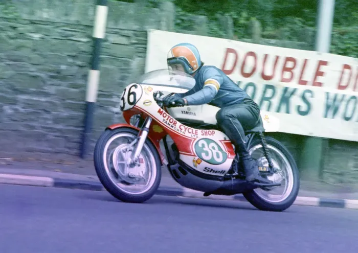 Framed Print : Dave Mason (Yamaha) 1972 Lightweight Manx Grand Prix Framed Print : Dave Mason (Yamaha) 1972 Lightweight Manx Grand Prix