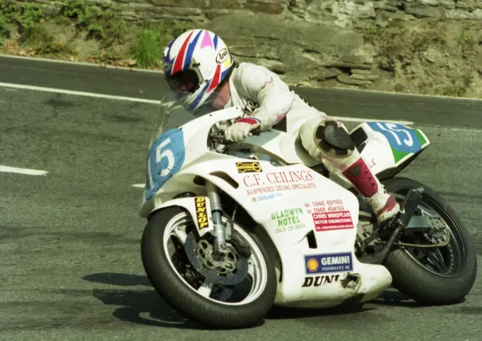 Framed Print : Dave Milling (Yamaha) 1991 Junior Manx Grand Prix