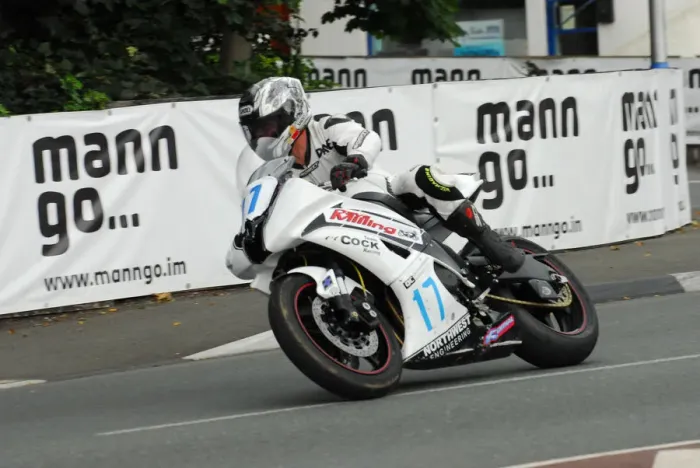 Framed Print : Dave Milling (Yamaha) 2013 Junior Manx Grand Prix
