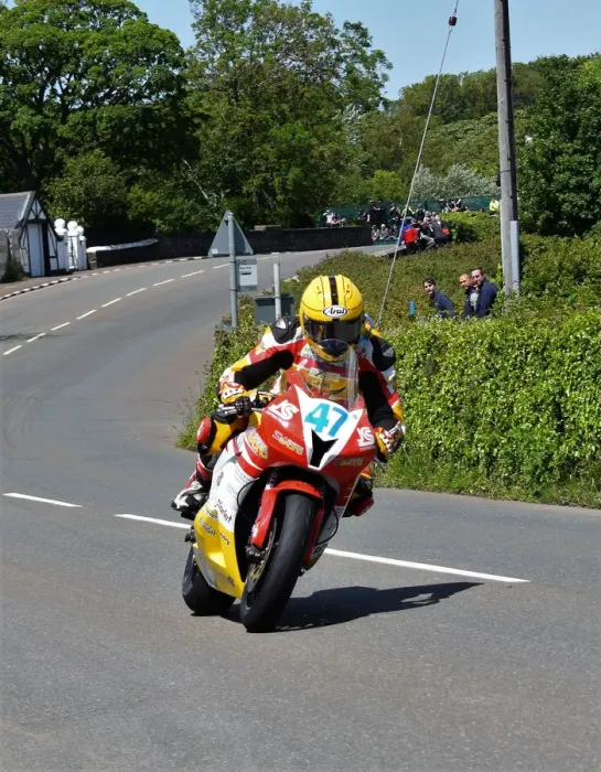Framed Print : Dave Moffitt (Kawasaki) 2019 Lightweight TT Framed Print : Dave Moffitt (Kawasaki) 2019 Lightweight TT