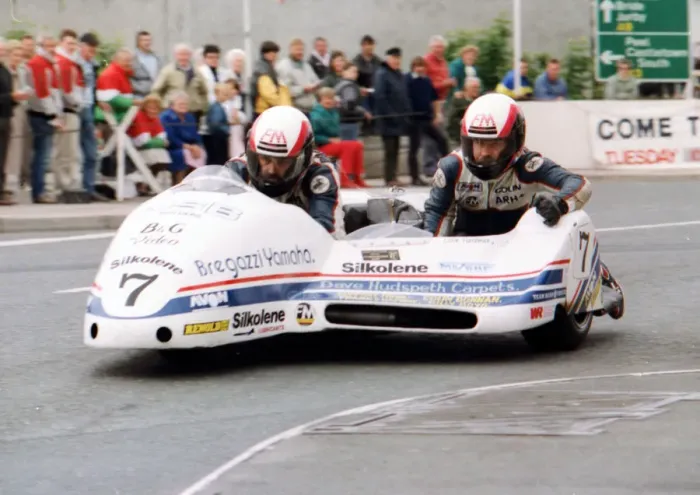 Framed Print : Dave Molyneux & Colin Hardman (Bregazzi Yamaha) 1989 Sidecar TT Framed Print : Dave Molyneux & Colin Hardman (Bregazzi Yamaha) 1989 Sidecar TT