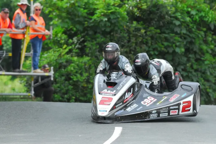 Framed Print : Dave Molyneux & Daniel Sayle (Yamaha DMR) 2018 Sidecar TT Framed Print : Dave Molyneux & Daniel Sayle (Yamaha DMR) 2018 Sidecar TT