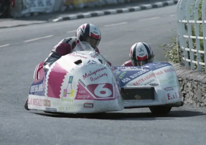 Framed Print : Dave Molyneux & Karl Ellison (Yamaha) 1993 Sidecar TT Framed Print : Dave Molyneux & Karl Ellison (Yamaha) 1993 Sidecar TT