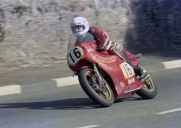 Dave Montgomery (Suzuki) 1982 Senior Manx Grand Prix