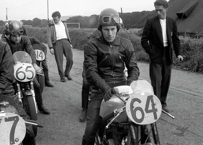 Framed Print : Dave Patrick BSA 1960 Senior Manx Grand Prix Practice Framed Print : Dave Patrick BSA 1960 Senior Manx Grand Prix Practice