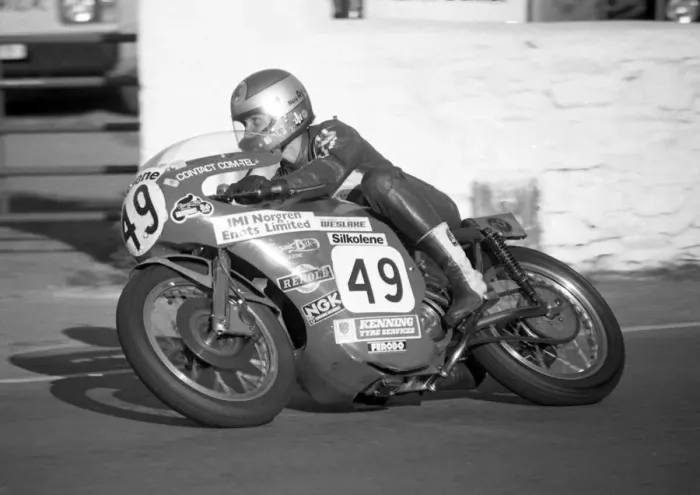 Framed Print : Dave Pither (Matchless) 1986 Classic Senior Manx Grand Prix Framed Print : Dave Pither (Matchless) 1986 Classic Senior Manx Grand Prix