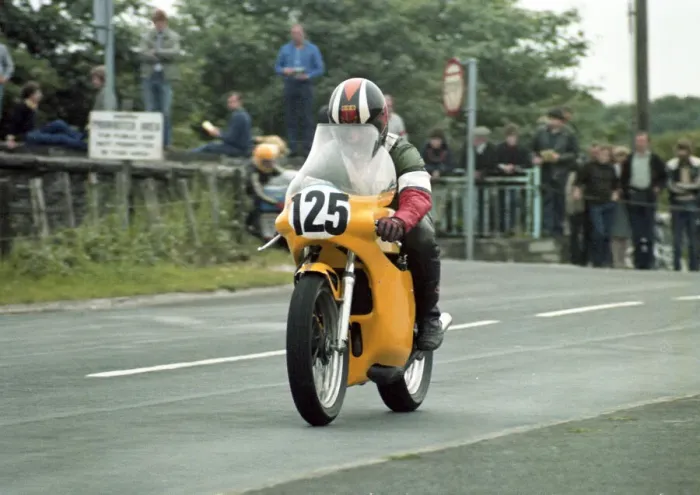Framed Print : Dave Pither (Yamaha) 1982 Southern 100 Framed Print : Dave Pither (Yamaha) 1982 Southern 100