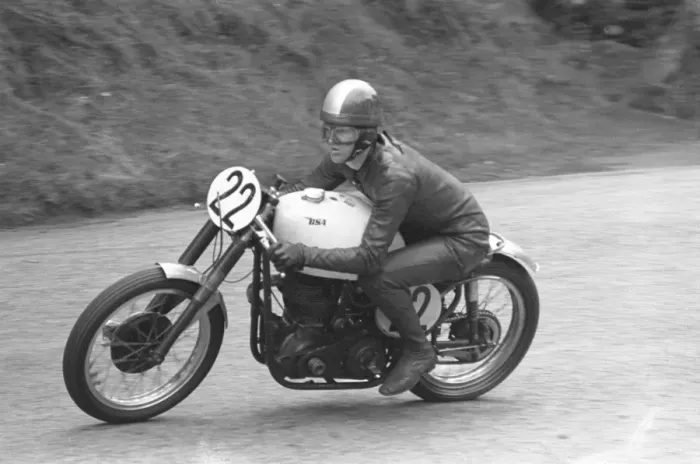 Framed Print : Dave Saville (BSA) 1966 Senior Manx Grand Prix Framed Print : Dave Saville (BSA) 1966 Senior Manx Grand Prix