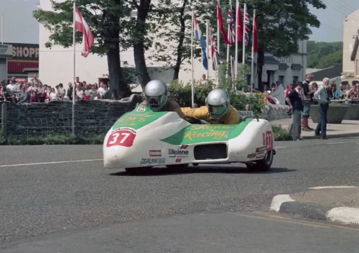 Framed Print : Dave Saville & Dave Hall (Windle Yamaha) 1986 Sidecar TT Framed Print : Dave Saville & Dave Hall (Windle Yamaha) 1986 Sidecar TT