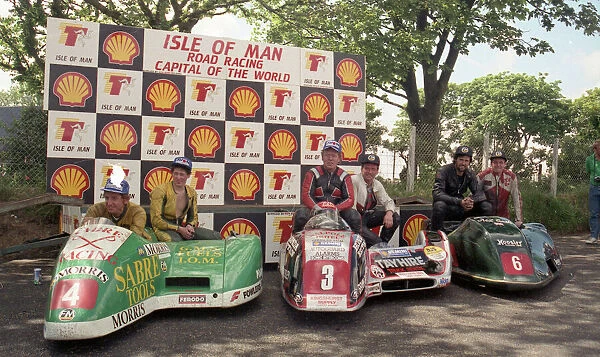 Dave Saville & Nick Roche (Sabre Yamaha), Mick Boddice & Dave Wells (Ireson Honda) and Neil Smith & Steven Mace (Windle Yamaha) 1990 Sidecar TT Race A
