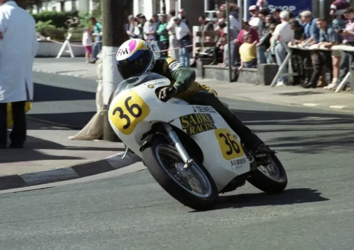 Framed Print : Dave Saville (Norton) 1993 Senior Classic Manx Grand Prix Framed Print : Dave Saville (Norton) 1993 Senior Classic Manx Grand Prix
