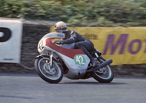 Dave Simmonds (Honda) 1966 Lightweight TT