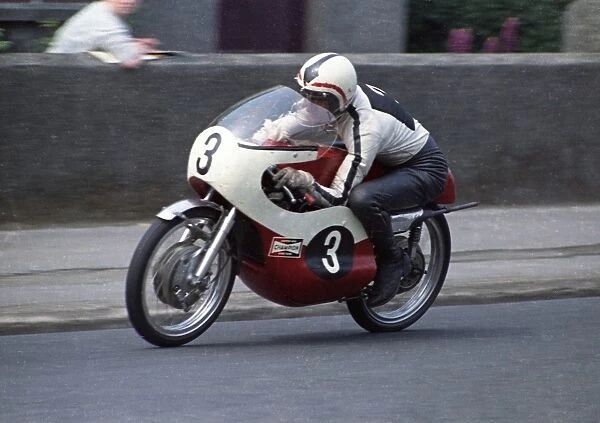 Dave Simmonds (Kawasaki) 1970 Ultra Lightweight TT