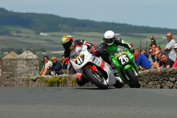 Framed Print : Dave Taylor (Yamaha) and Adrian Kershaw (Kawasaki) 2015 Southern 100 Framed Print : Dave Taylor (Yamaha) and Adrian Kershaw (Kawasaki) 2015 Southern 100