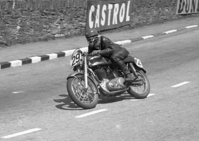 Framed Print : David Andrews (Norton) 1954 Senior Clubman TT Framed Print : David Andrews (Norton) 1954 Senior Clubman TT