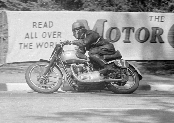 Framed Print : David Birrell (Triumph) 1951 Senior Clubman TT Framed Print : David Birrell (Triumph) 1951 Senior Clubman TT