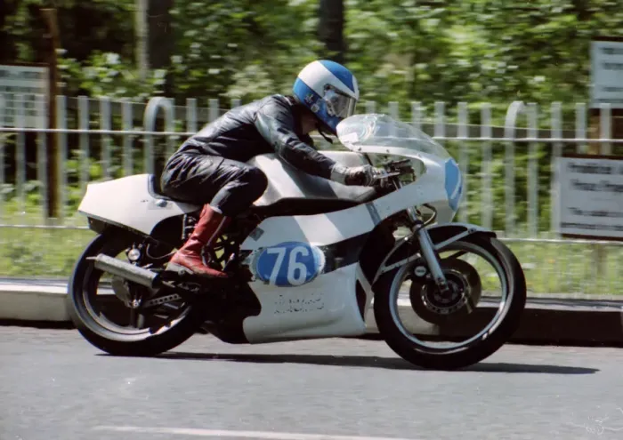 Framed Print : David Greenwood (Yamaha) 1982 350 TT Framed Print : David Greenwood (Yamaha) 1982 350 TT