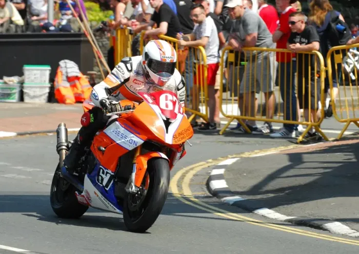 Framed Print : David Hewson (BMW) 2016 Supersport TT