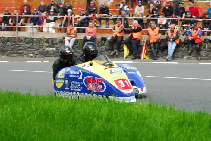 Framed Print : David Hirst & Benjamin Binns (Shelbourne Honda) 2013 Sidecar TT