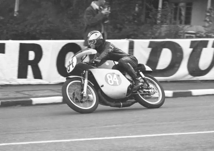 Framed Print : David J Page (Bultaco) 1966 Lightweight Manx Grand Prix Framed Print : David J Page (Bultaco) 1966 Lightweight Manx Grand Prix
