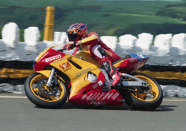David Jefferies (V&M Yamaha) 2000 Junior TT