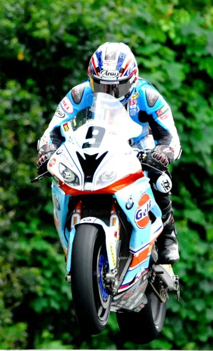 Framed Print : David Johnson (BMW) 2018 Senior TT Framed Print : David Johnson (BMW) 2018 Senior TT