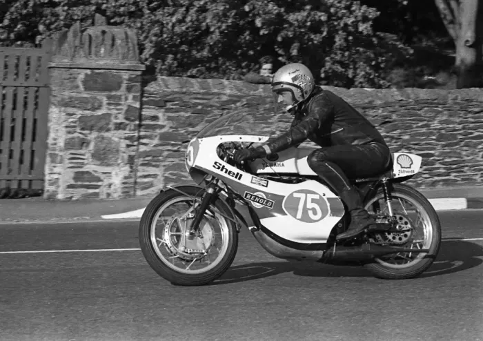Framed Print : David Knowles (Yamaha) 1973 Junior TT Framed Print : David Knowles (Yamaha) 1973 Junior TT