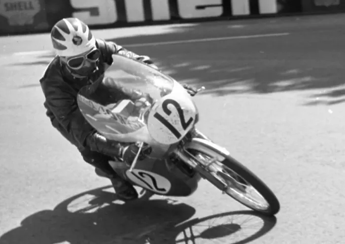 Framed Print : David Lock (Honda) at Quarter Bridge, 1968 50cc TT Framed Print : David Lock (Honda) at Quarter Bridge, 1968 50cc TT