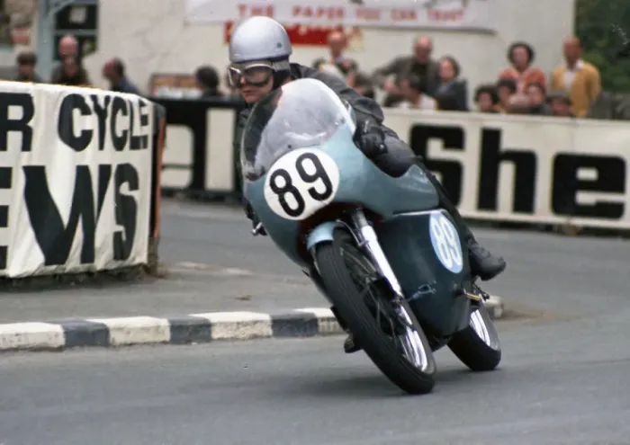 Framed Print : David McBain (Norton) 1968 Junior Manx Grand Prix Framed Print : David McBain (Norton) 1968 Junior Manx Grand Prix