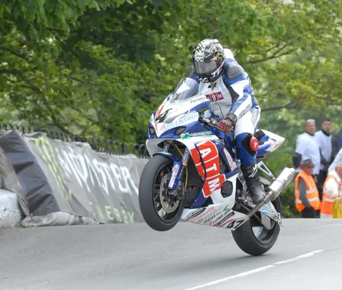 Framed Print : David Parades (Suzuki) 2011 Superbike TT Framed Print : David Parades (Suzuki) 2011 Superbike TT