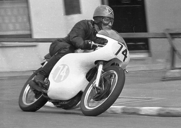 David Reid (Norton) 1963 Junior Manx Grand Prix