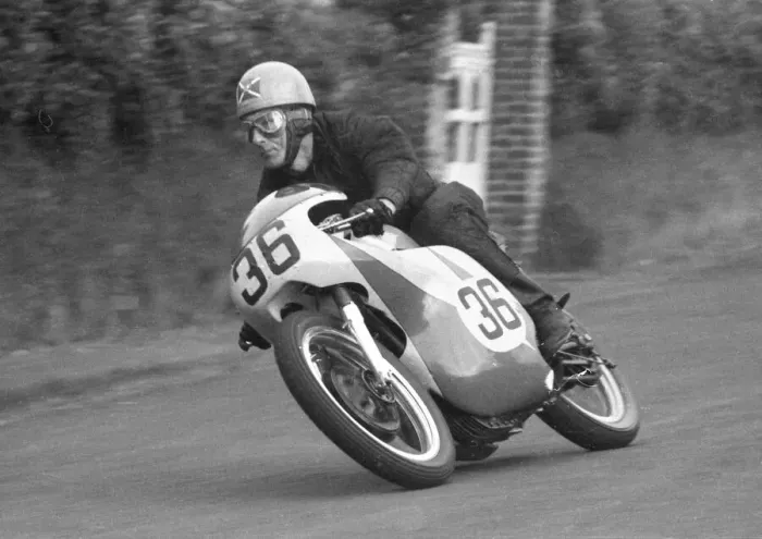 Framed Print : David Reid (Norton) 1963 Senior Manx Grand Prix Framed Print : David Reid (Norton) 1963 Senior Manx Grand Prix