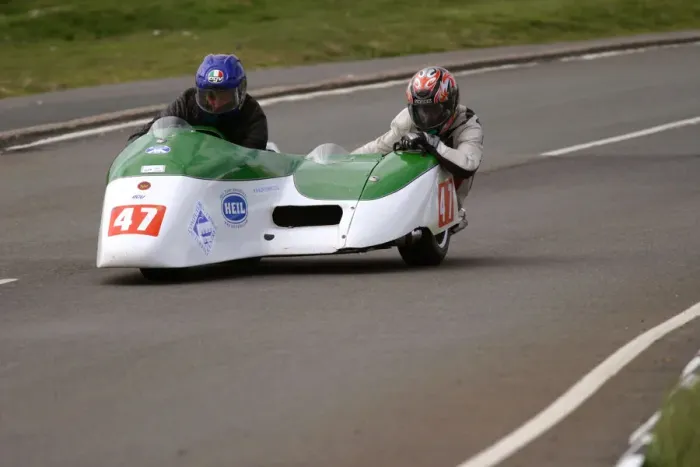 Framed Print : David Stone & Kerry Williams (Shand Yamaha) 2004 Sidecar TT Framed Print : David Stone & Kerry Williams (Shand Yamaha) 2004 Sidecar TT