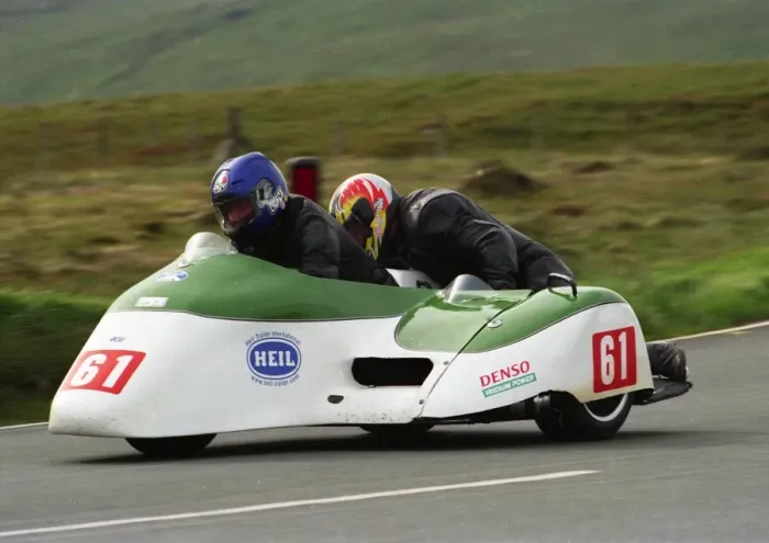 Framed Print : David Stone & Owen Dyke (Shand Yamaha) 2002 Sidecar TT Framed Print : David Stone & Owen Dyke (Shand Yamaha) 2002 Sidecar TT