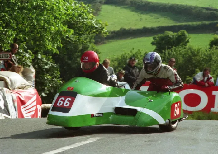 Framed Print : David Stone & Owen Dyke (Yamaha) 1998 Sidecar TT