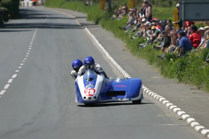 Framed Print : David Wallis & Sally Wilson (Shelbourne) 2005 Sidecar TT Framed Print : David Wallis & Sally Wilson (Shelbourne) 2005 Sidecar TT