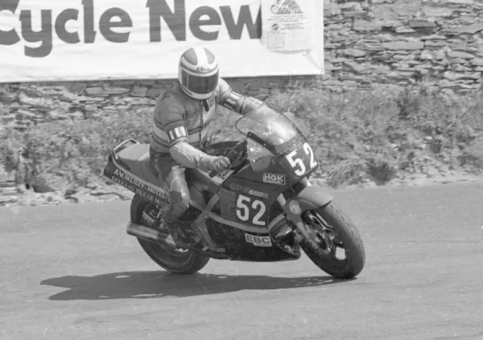 Framed Print : Davy Gordon (Davidson Kawasaki) 1983 Formula Two TT