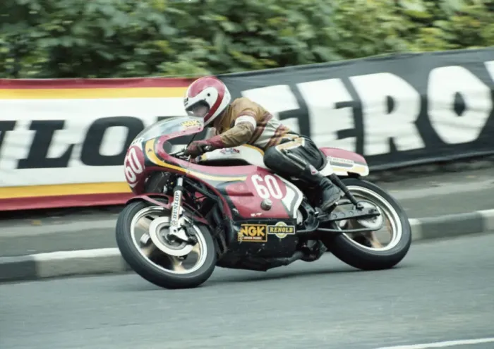 Framed Print : Davy Gordon (Kawasaki) 1981 Formula One TT Framed Print : Davy Gordon (Kawasaki) 1981 Formula One TT
